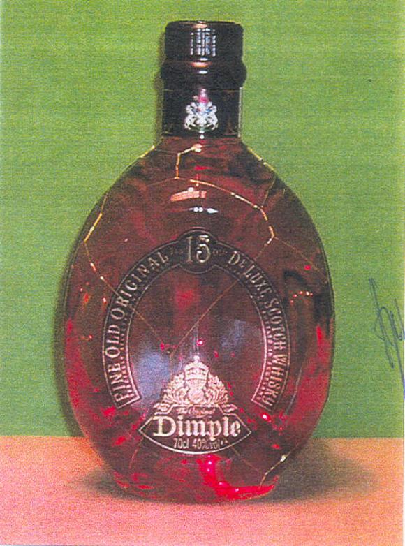 Paraqitja e markës DIMPLE bottle
